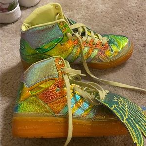 Metallic Gold Jeremy Scott Wing Sneaker size 7